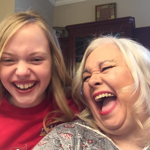 Meet your Posher, Annette - Picture 2 of 4